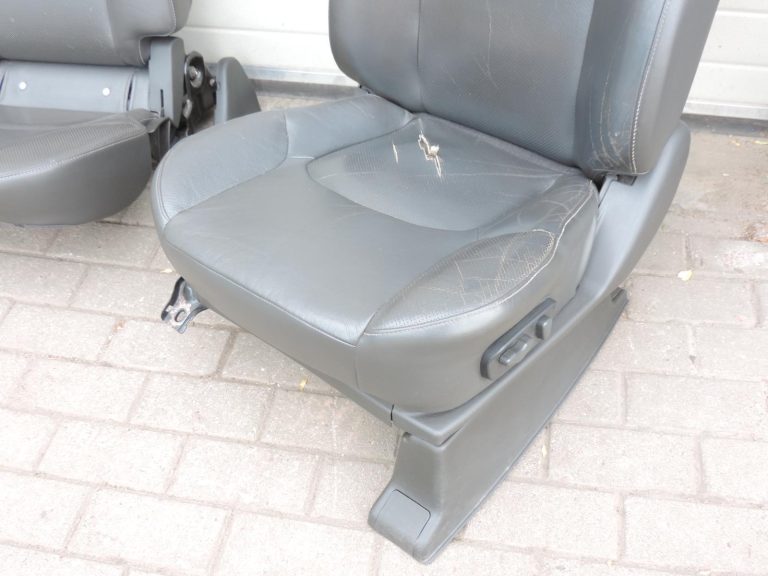 „Nissan Navara II D40“ ādas sēdekļu salona apdares komplekts