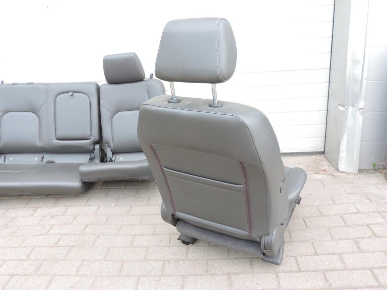 „Nissan Navara II D40“ ādas sēdekļu salona apdares komplekts