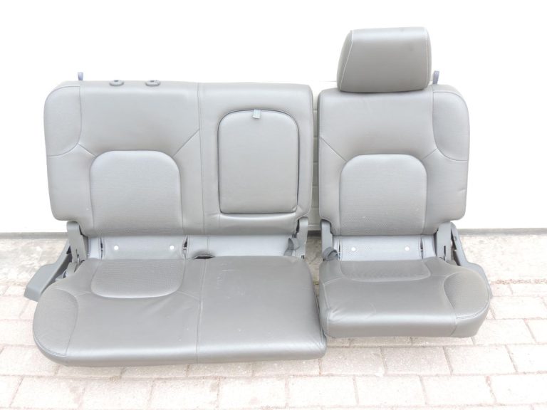 „Nissan Navara II D40“ ādas sēdekļu salona apdares komplekts