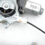 OE Nissan Navara II D40 aizmugurējā kreisā loga pacēlājs ar motoru 827013X30A