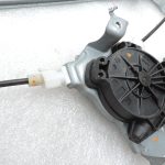 OE Nissan Navara II D40 aizmugurējā kreisā loga pacēlājs ar motoru 827013X30A