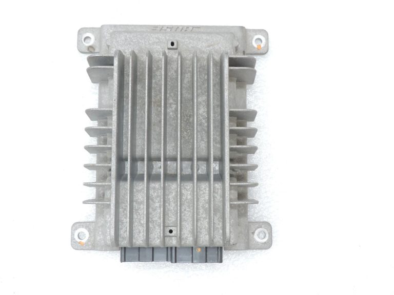 Nissan Navara II D40 Bose audio pastiprinātājs 280605X50A Audio Amplifier