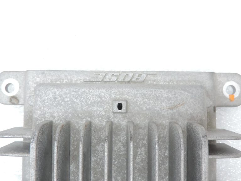 Nissan Navara II D40 Bose audio pastiprinātājs 280605X50A Audio Amplifier