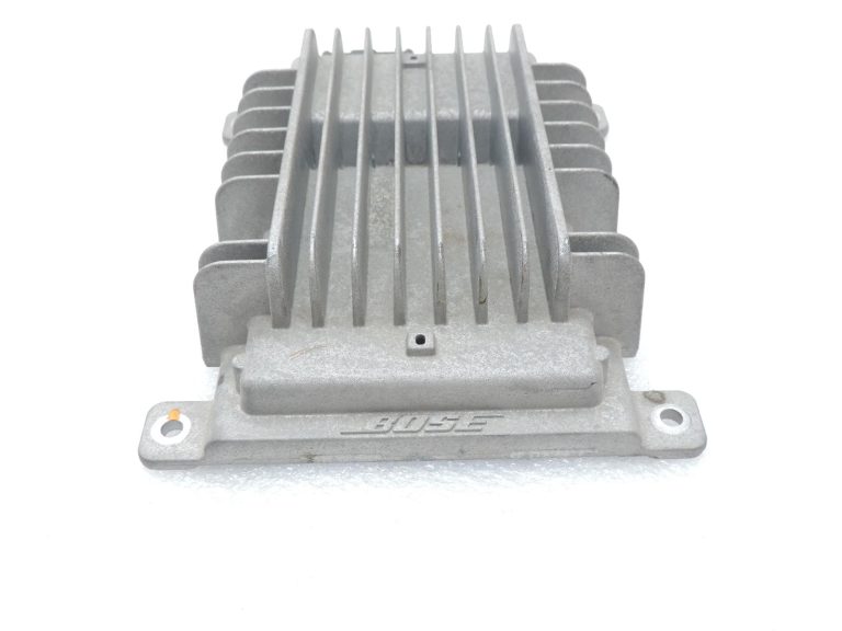 Nissan Navara II D40 Bose audio pastiprinātājs 280605X50A Audio Amplifier