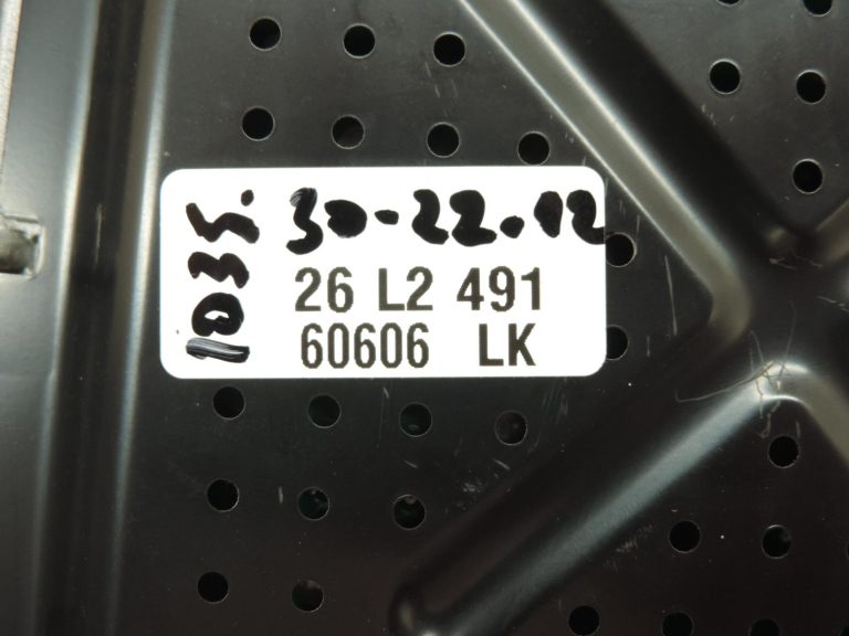 Nissan Navara II D40 Bose audio pastiprinātājs 280605X50A Audio Amplifier