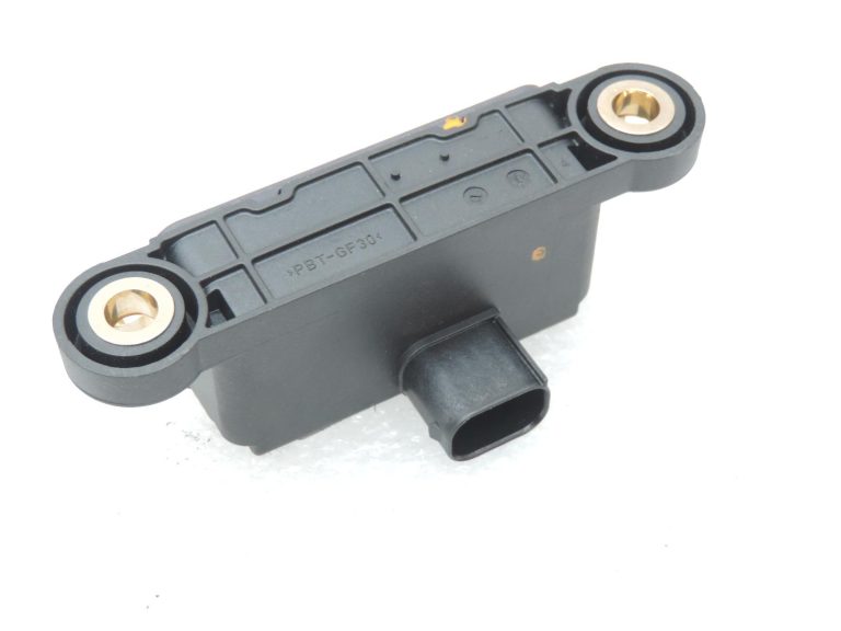 Nissan Navara II D40 pagrieziena ātruma sensors (YAW rate sensor) 479311JB0A