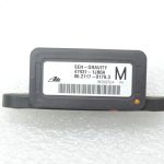 Nissan Navara II D40 pagrieziena ātruma sensors (YAW rate sensor) 479311JB0A