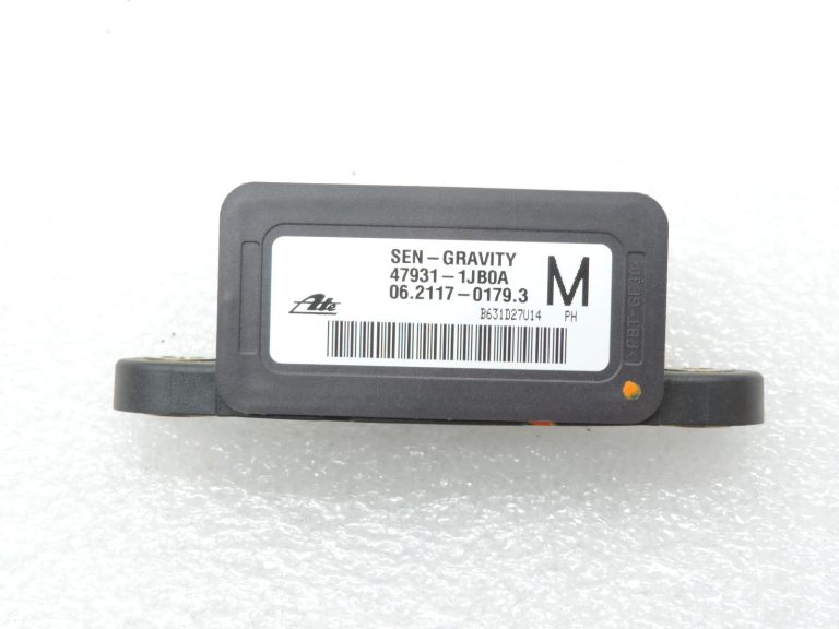 Nissan Navara II D40 pagrieziena ātruma sensors (YAW rate sensor) 479311JB0A