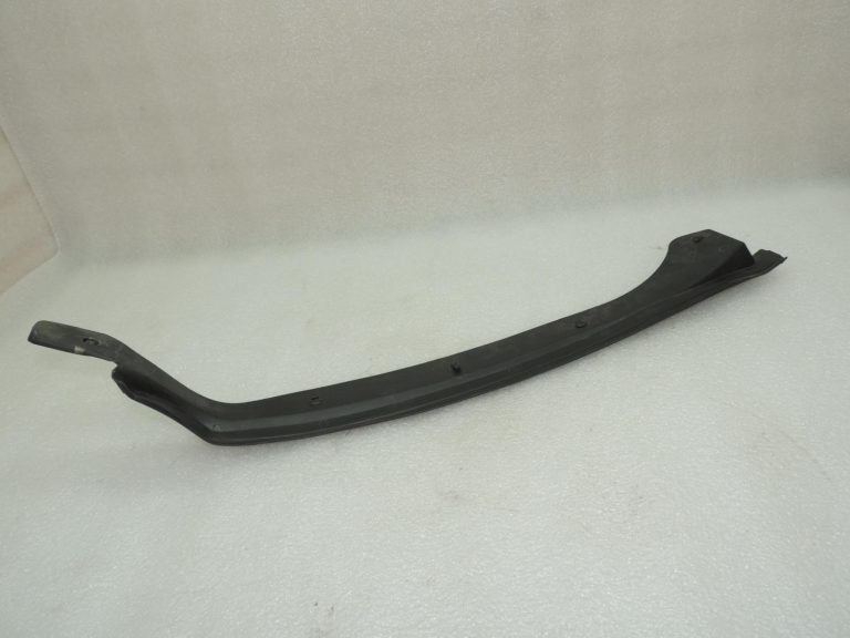 Volvo V40 CC blīvējums durvju A-staba apvalka līste priekšā pa labi 31298366 OEM