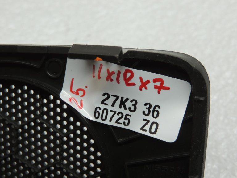 Nissan Navara D40 priekšējā kreisā skaļruņa apvalks 28177EB301