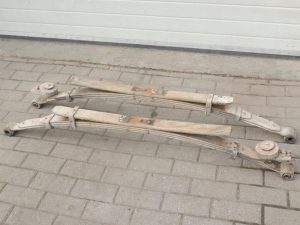 Aizmugurējā ass - Šasija (pakaļdaļa) - Aizmugurē lāgas/Resori