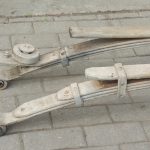Aizmugurējā ass – Šasija (pakaļdaļa) – Aizmugurē lāgas/Resori