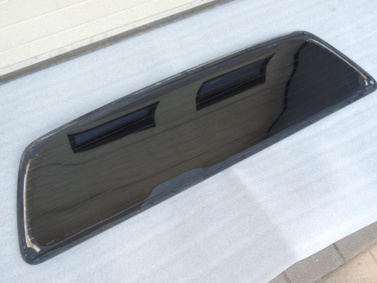 Oriģināls „Nissan Navara“ D40M aizmugurējais logs kabīnei OE 79700EB300 3.0 dCi V6 V9X