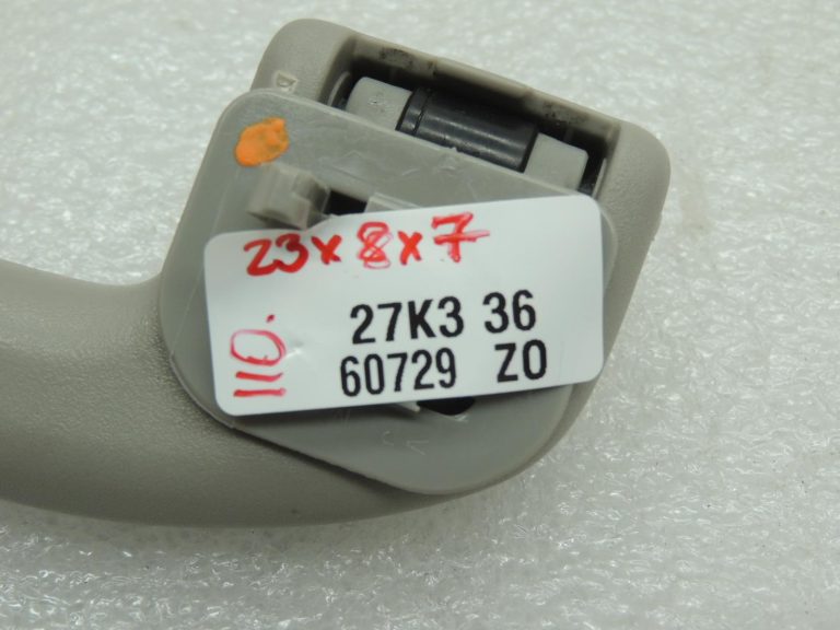 Nissan Navara D40 rokturis, jumta apdare, priekšā, pa kreisi, pa labi 73940EA002