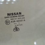 Oriģināls „Nissan Navara D40M“ priekšējais labais pasažiera puses logs 80300EB310 OE