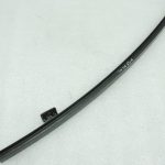 Nissan Navara II D40 aizmugurējās durvis loga vadotne, kreisā puse 82223EB000
