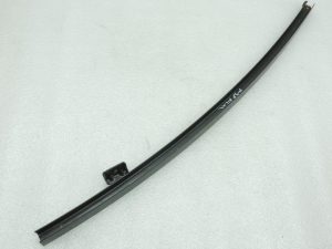 Nissan Navara II D40 aizmugurējās durvis loga vadotne, kreisā puse 82223EB000