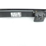 Nissan Navara II D40 aizmugurējās durvis loga vadotne, kreisā puse 82223EB000