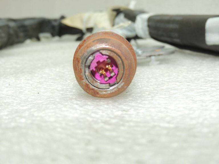Oriģināls „Nissan Navara D40“ gaisa spilvens, salona apdare, labajā pusē (pasažiera pusē), 985P04X00B