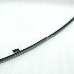 Nissan Navara II D40 aizmugurējās durvis loga vadotne, kreisā puse 82223EB000