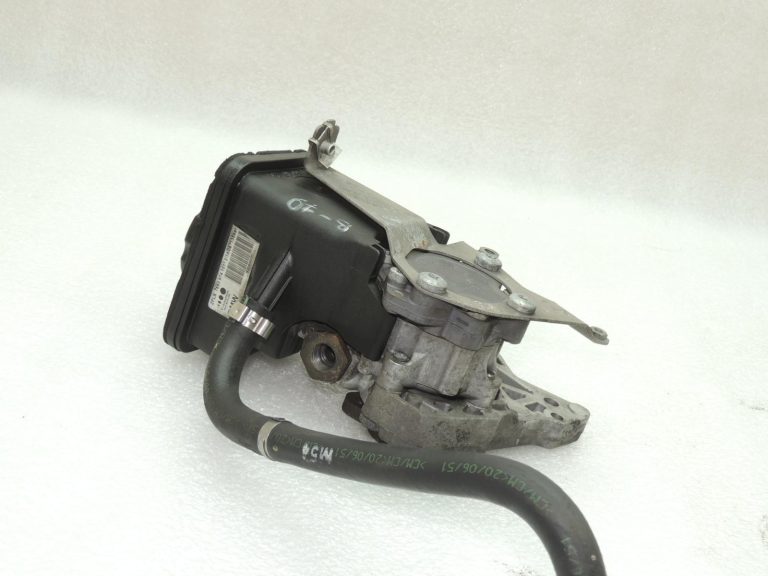 BMW E60 E61 530d M57N2 stūres hidrauliskā sūkņa servosūknis 32416783431 OEM