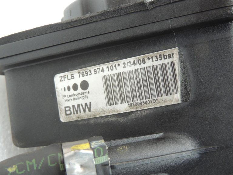 BMW E60 E61 530d M57N2 stūres hidrauliskā sūkņa servosūknis 32416783431 OEM