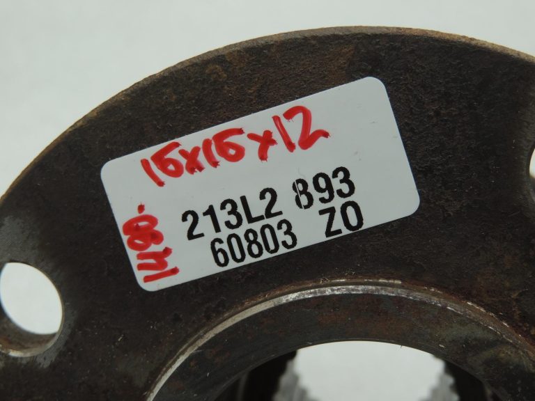 Oriģināls „Nissan Navara D40M“ kardāna vārpstas atloks OE 382108S100 3.0 dCi V6