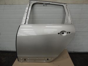 Renault Scenic III Grand Scenic III aizmugurējo kreiso durvju krāsa TED11 Aizmugurējās kreisās durvis
