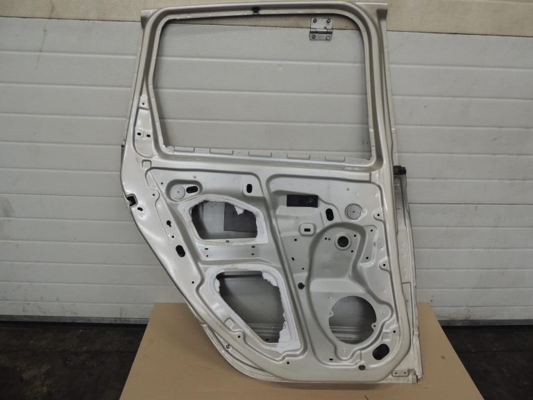 Renault Scenic III Grand Scenic III aizmugurējo kreiso durvju krāsa TED11 Aizmugurējās kreisās durvis