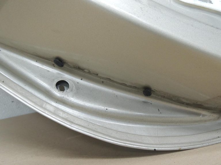 Renault Scenic III Grand Scenic III aizmugurējo kreiso durvju krāsa TED11 Aizmugurējās kreisās durvis