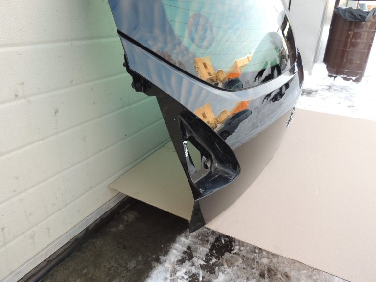 Peugeot 3008 I durvis aizmugurējās durvis aizmugurējās durvis bagāžnieka vāks krāsa KTV Black Perla
