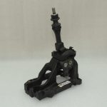 Toyota Yaris IV pārnesumu pārslēgšanas mehānisms, pārnesumu svira, 6 pārnesumu kārba, 3353002360, oriģinālā detaļa (OE)