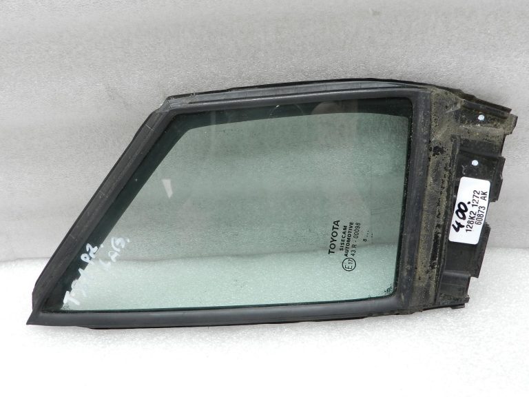 Toyota Corolla E210 oriģinālais trīsstūrveida logs priekšā pa labi 6821512010