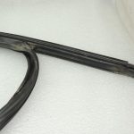 Opel Zafira C Tourer durvju blīvējums loga nišā, priekšā pa kreisi 13259968 OE