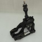 Toyota Yaris IV pārnesumu pārslēgšanas mehānisms, pārnesumu svira, 6 pārnesumu kārba, 3353002360, oriģinālā detaļa (OE)