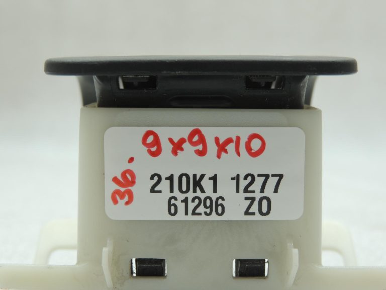 „Toyota Yaris IV“ ISOFIX pārsegs ar „Top Tether“ vaduli 73717K0020C0 73735K0030 OE