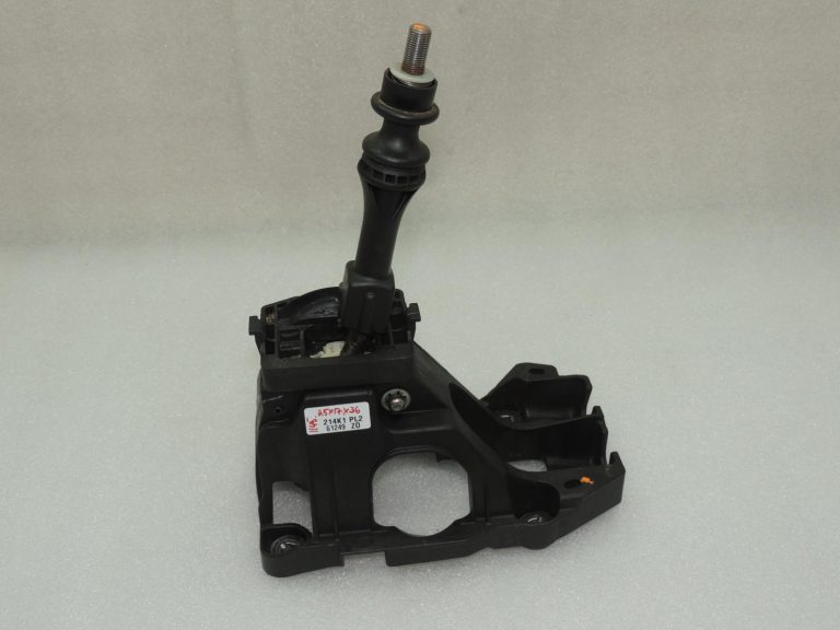 Toyota Yaris IV pārnesumu pārslēgšanas mehānisms, pārnesumu svira, 6 pārnesumu kārba, 3353002360, oriģinālā detaļa (OE)