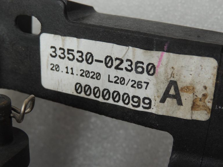 Toyota Yaris IV pārnesumu pārslēgšanas mehānisms, pārnesumu svira, 6 pārnesumu kārba, 3353002360, oriģinālā detaļa (OE)