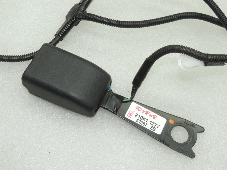 Toyota Yaris IV drošības jostas sprādze priekšā pa labi, pasažiera sēdeklis 73230K0040C0 oriģināla OE