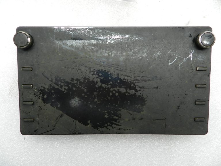 Toyota Corolla E210 oriģinālais radio ir BOJĀTS!!! 8614002681