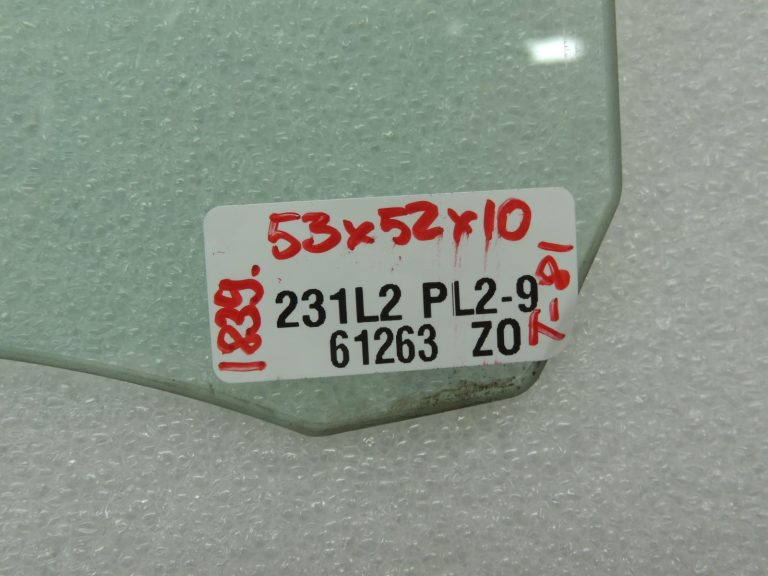 Toyota Corolla E210 sānu logs, aizmugurējais kreisais logs 6810402520 OE