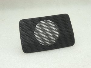 „Toyota Yaris IV“ skaļruņu apvalks priekšējā paneļa 55510K0020C0 OE melns