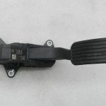 Toyota Corolla E210 oriģinālā gāzes pedāļa 7811002210 7811002211