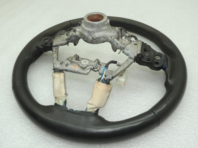 Toyota Corolla E210 NRE210 ZWE211 ādas stūres sildītājs 4510202810C0