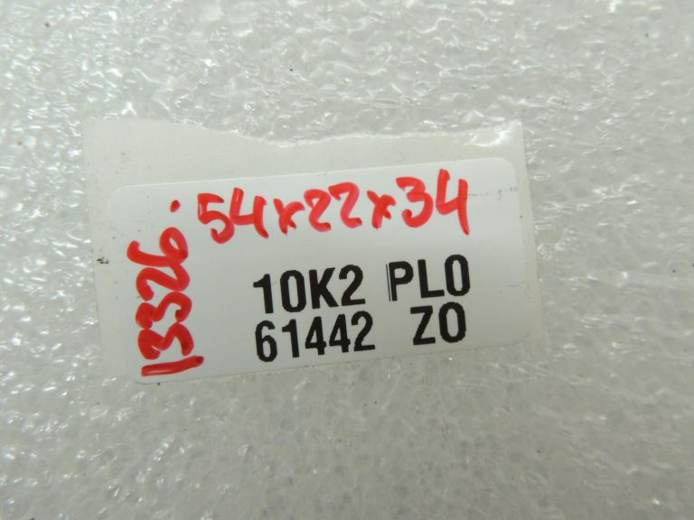 Nissan Navara D40 V9X priekšējais labais riteņa turētājs ar riteņa gultni 400145X00C 402025X00A
