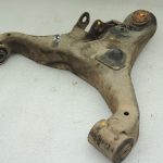 Nissan Navara D40 priekšējais labais apakšējais šķērssviras balsts 54500EB31A oriģināls OE