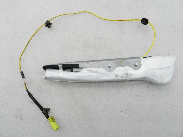 Toyota Corolla E210 Oriģināls sēdekļa gaisa spilvens Labajā puse 7391002320