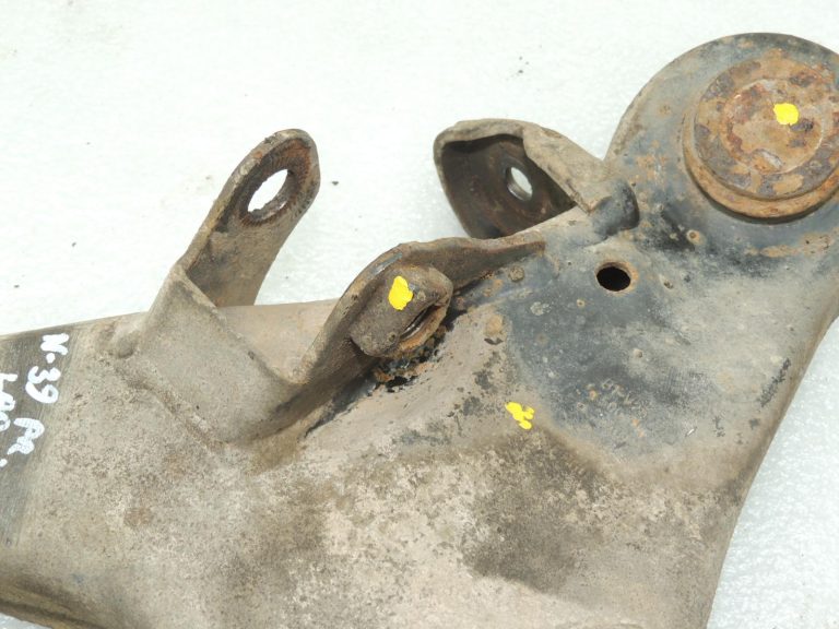 Nissan Navara D40 priekšējais labais apakšējais šķērssviras balsts 54500EB31A oriģināls OE