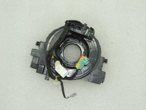 Toyota Yaris IV, Corolla, RAV4 – slīdošais gredzens, spirālveida atsperes, gaisa spilvens 8430802100 OE