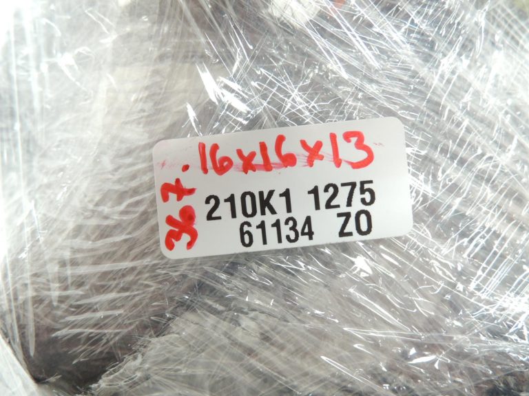 Opel Zafira C Tourer vadu kopne, aizmugurējā kreisā durvī, YNZ 13438220 13438222 OE